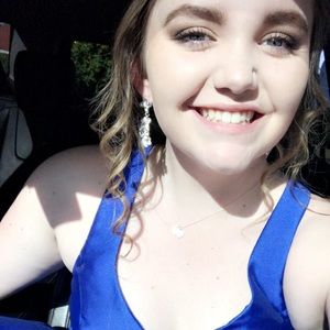 Meet your Posher, Samantha